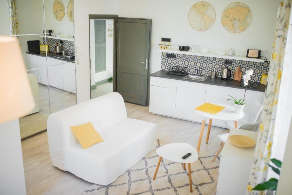 Raba Apartman House Exterior photo